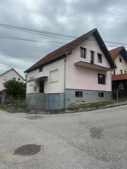 Jarčujak | 4zida.rs