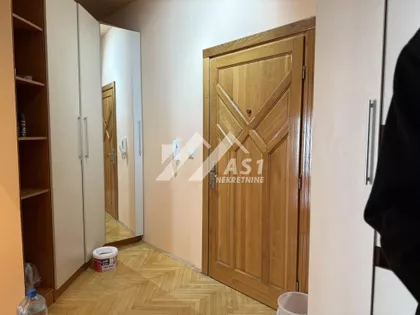 Zmaj Jovina | 4zida.rs