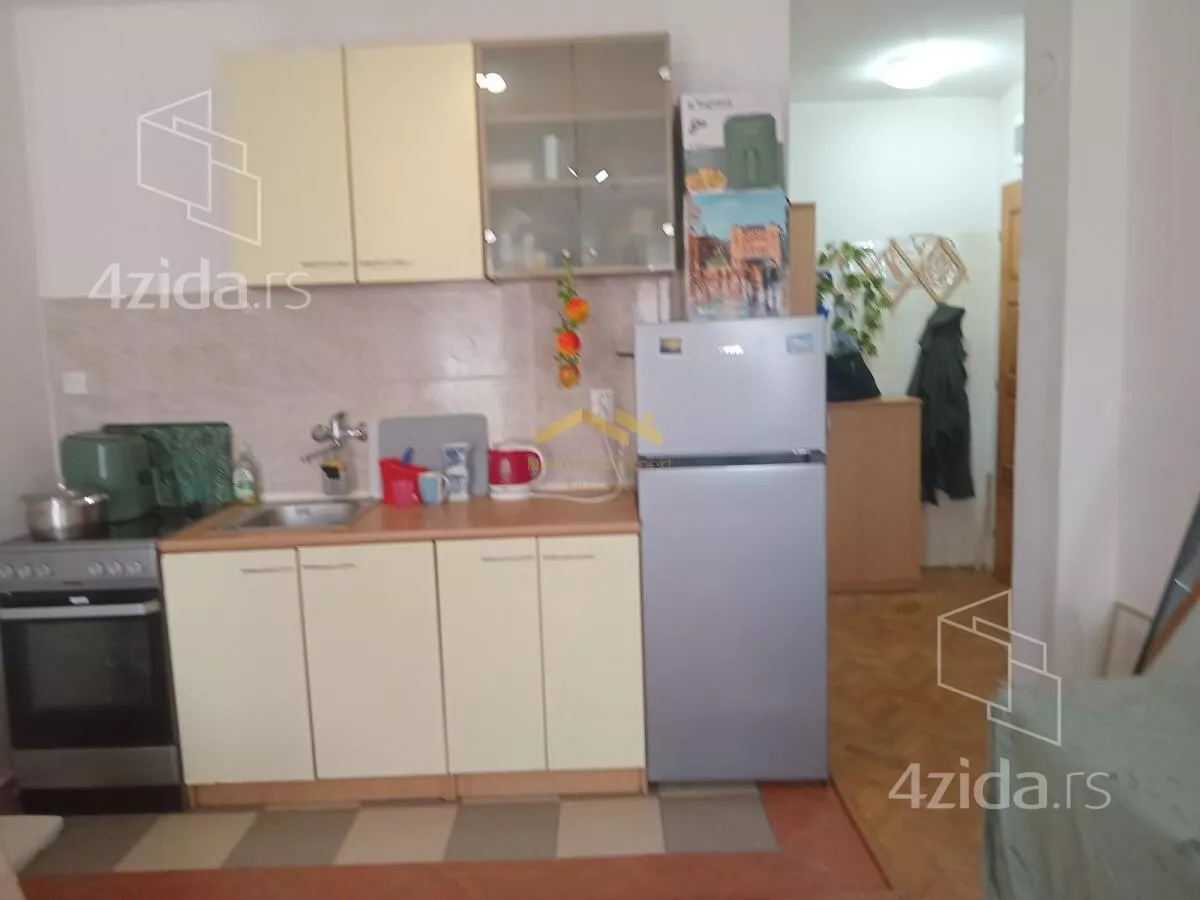 Garsonjera | 4zida