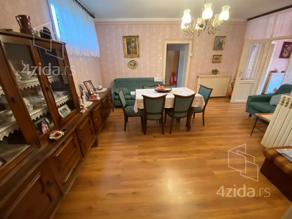 Kuća | 4zida
