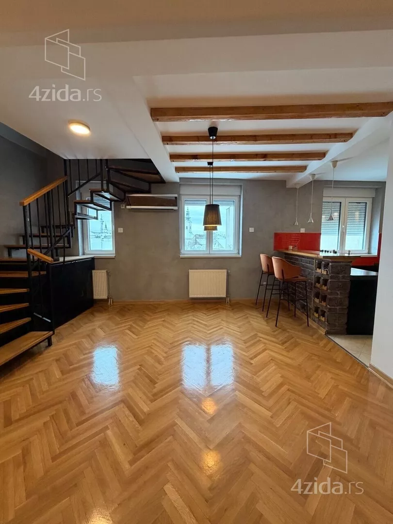 Petosoban stan | 4zida