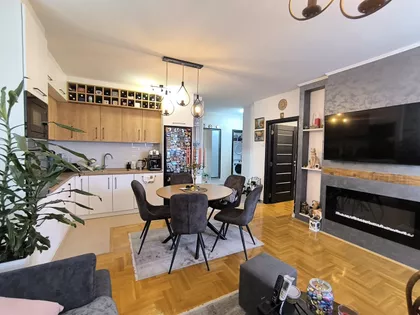 Teslino Naselje | 4zida.rs