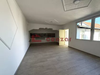 Mali Bajmok | 4zida.rs