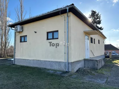 Šupljak | 4zida.rs