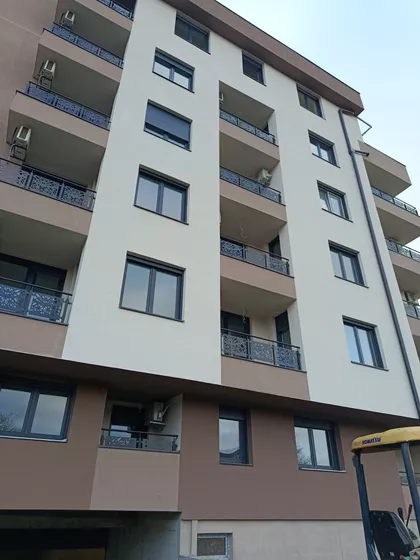 Dr Tihomira Ostojića 54 | 4zida.rs