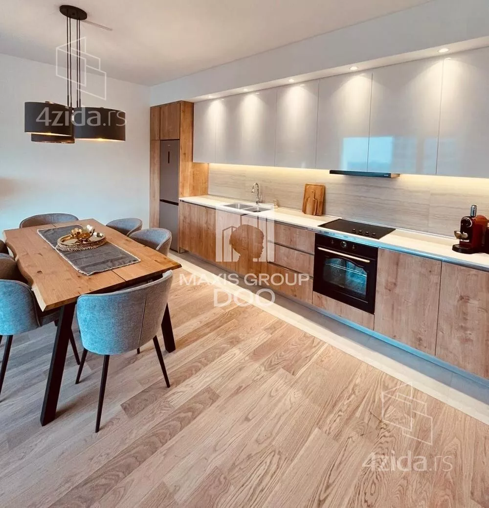 Četvorosoban stan | 4zida