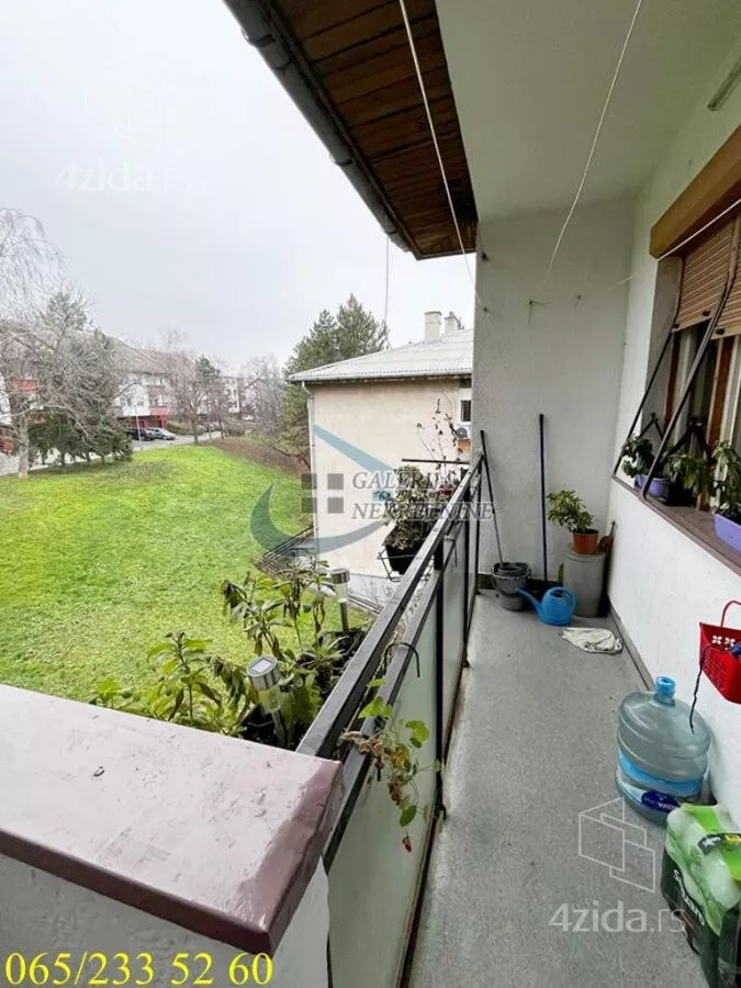 Šestosoban stan | 4zida