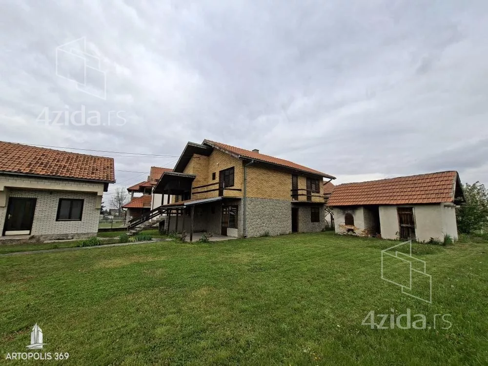 3-etažna kuća | 4zida