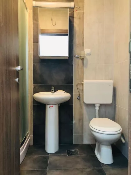 Vojvode Vlahovica 51e | 4zida.rs