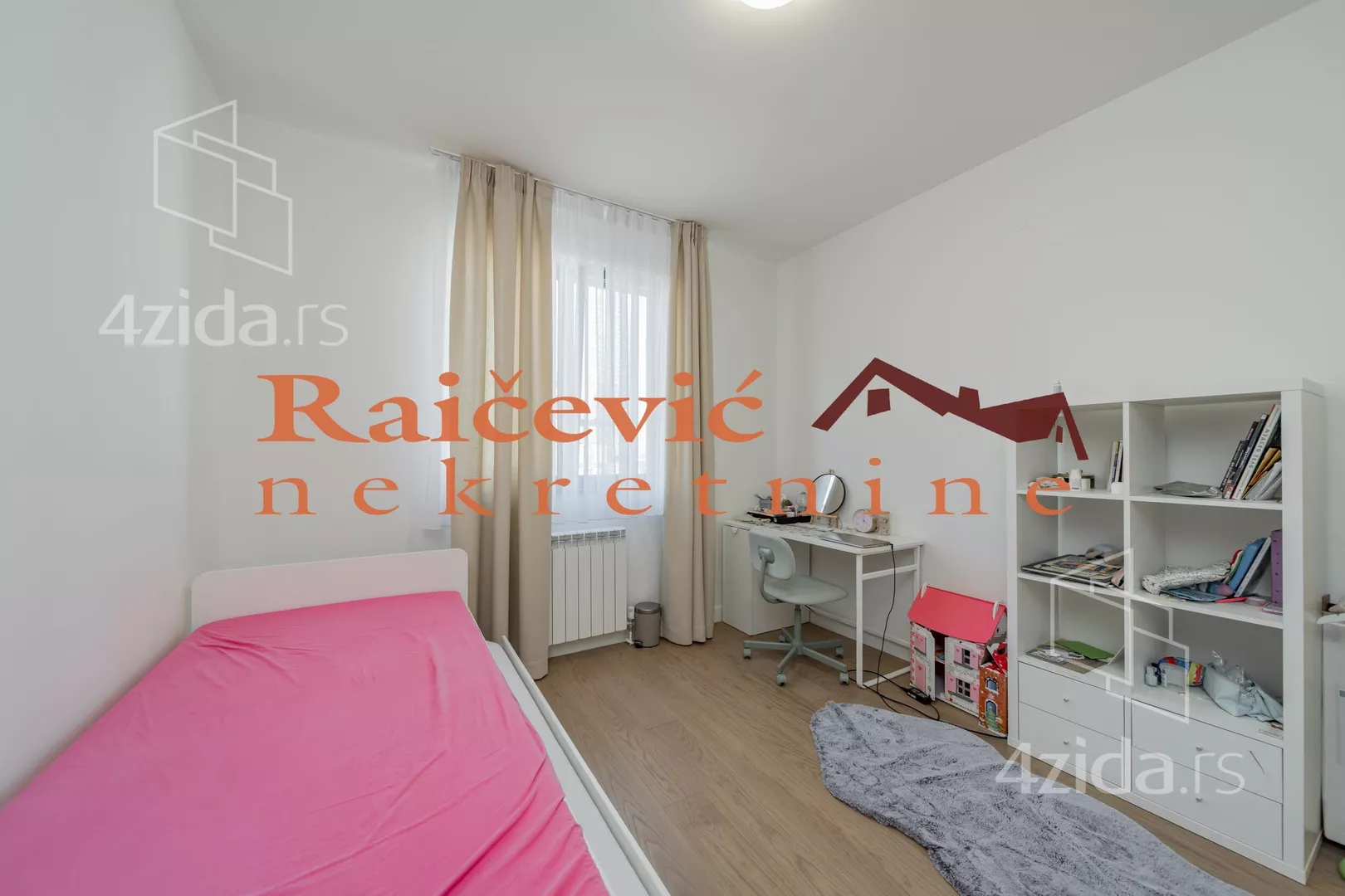 Četvorosoban stan | 4zida