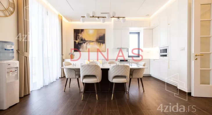 Petosoban stan | 4zida