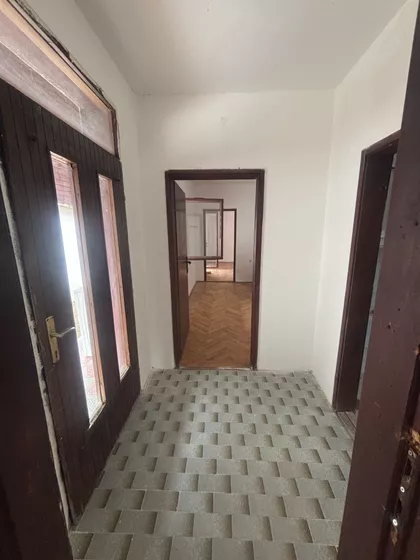 Oslobodilačka 36 | 4zida.rs