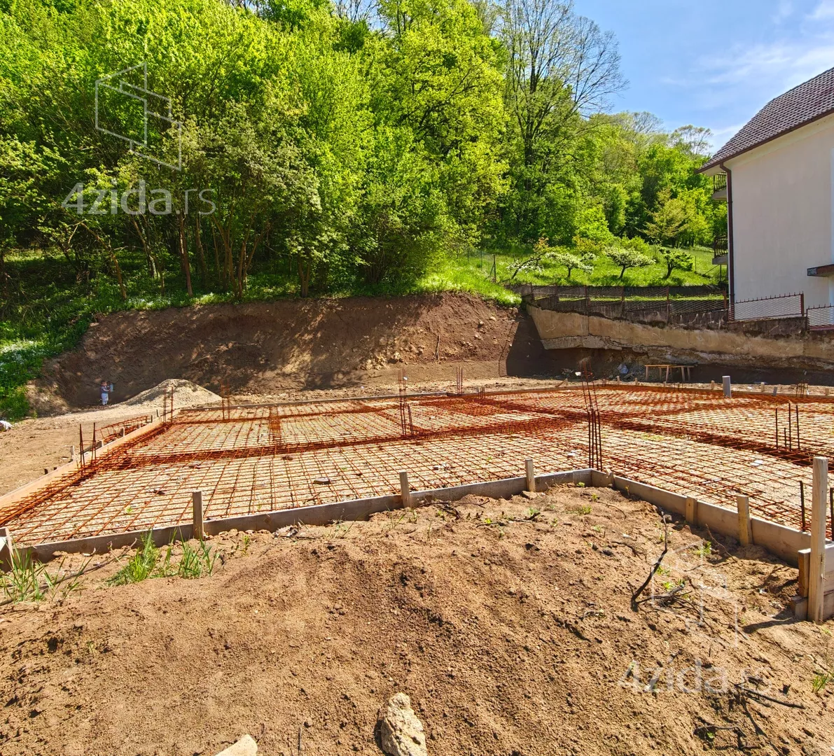 Građevinsko zemljište | 4zida