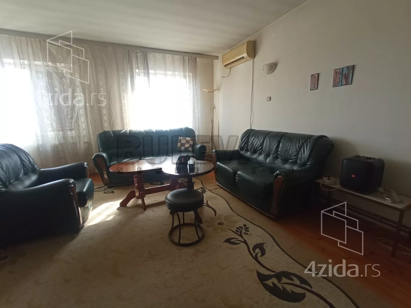 Lokal | 4zida