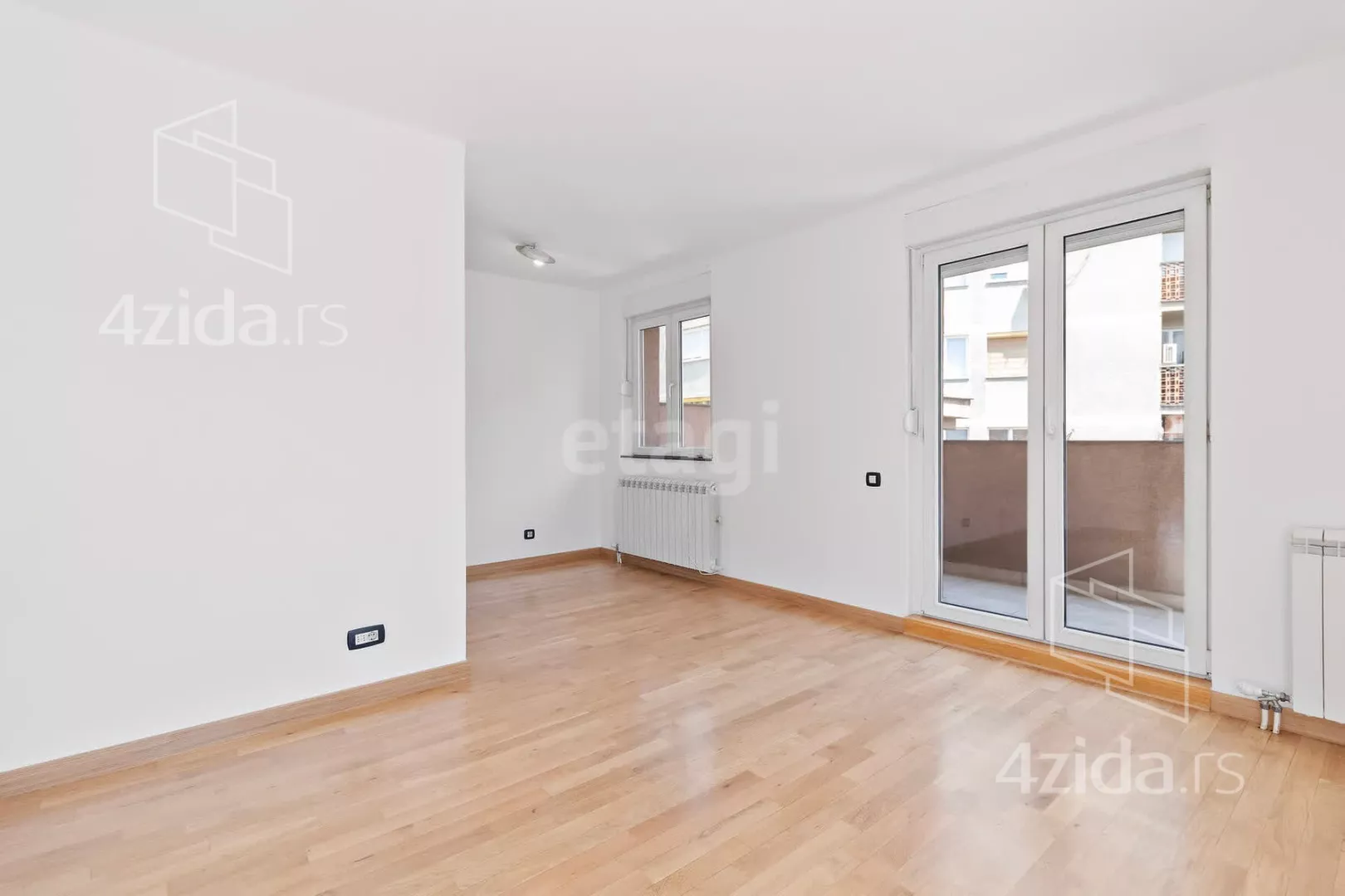 Troiposoban stan | 4zida