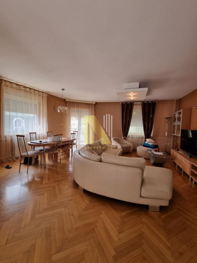 Četvorosoban stan - View 2