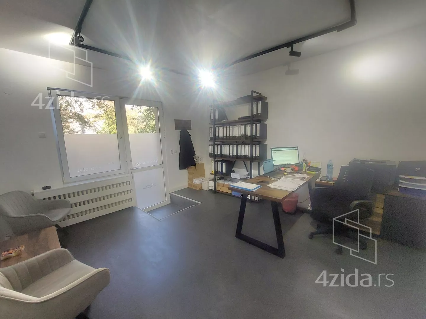 Poslovni prostor | 4zida