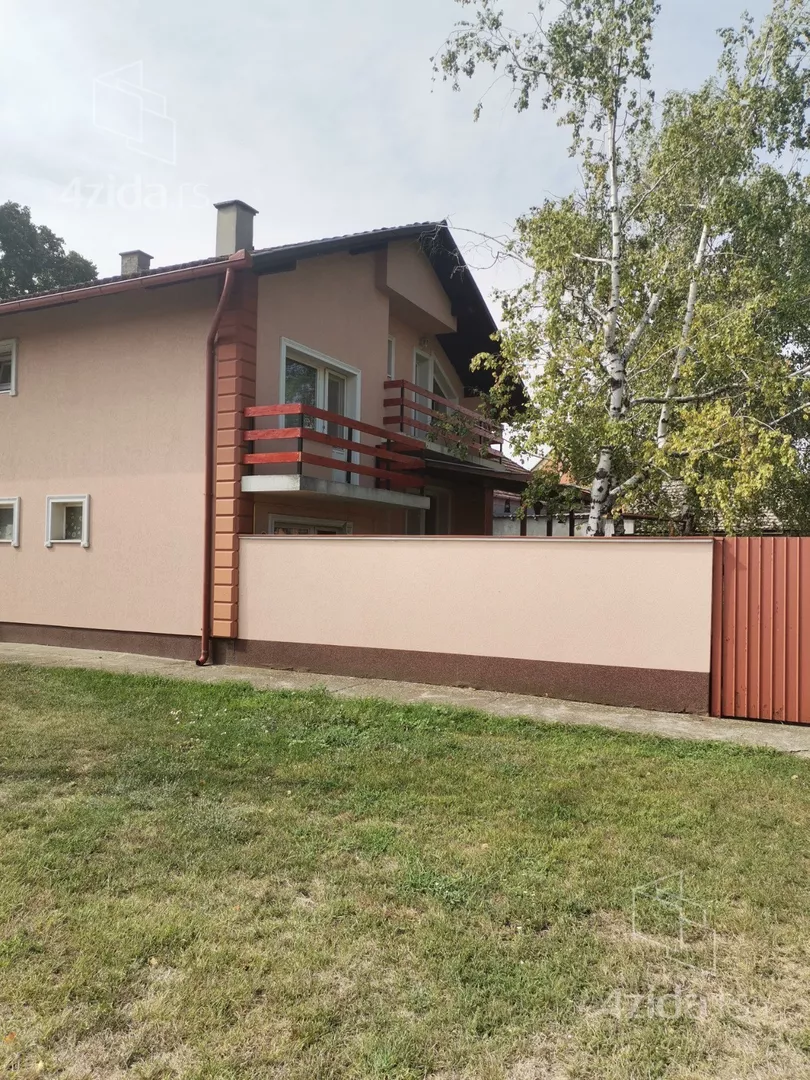 3-etažna kuća | 4zida