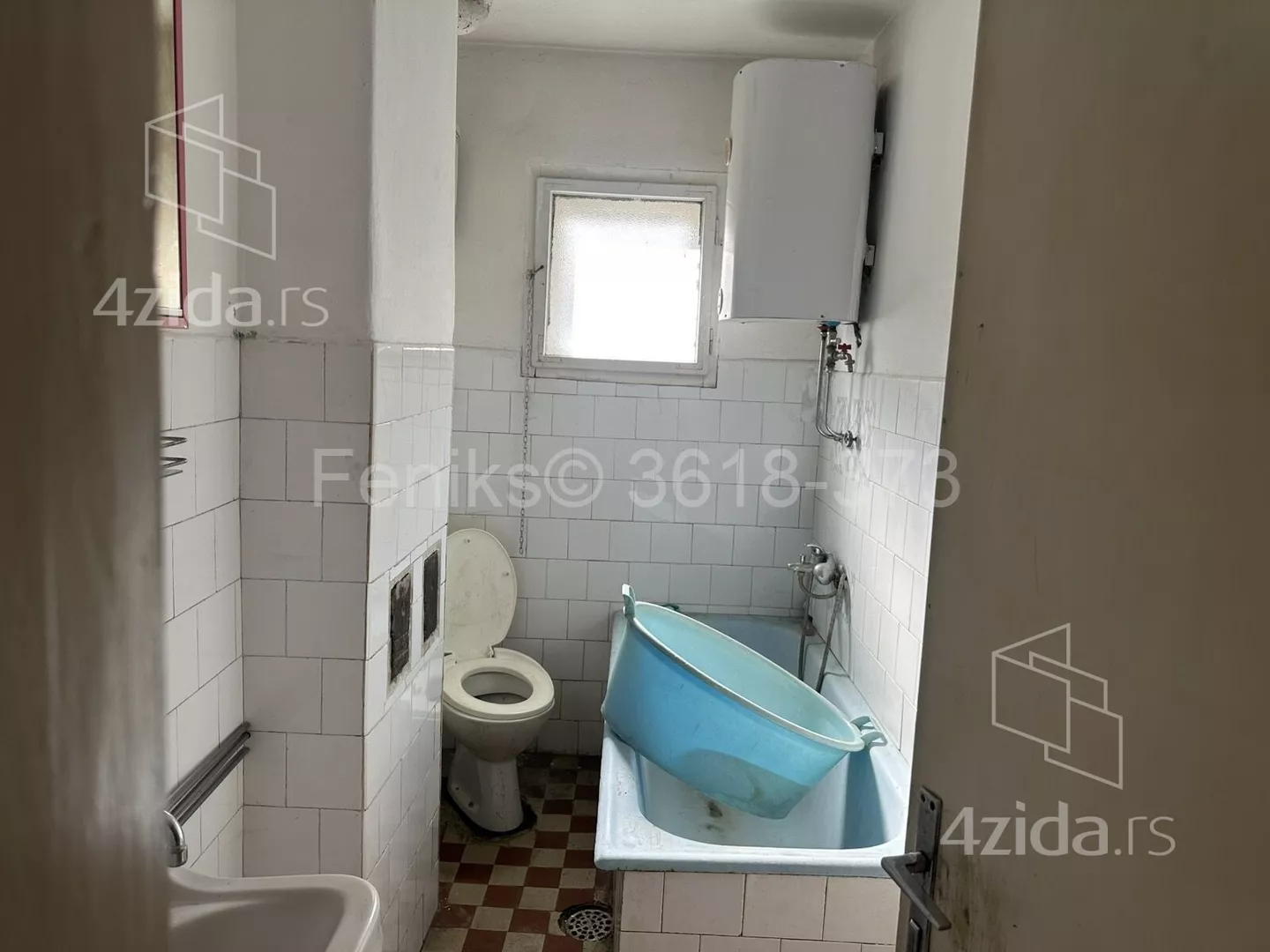 Šestosoban stan | 4zida