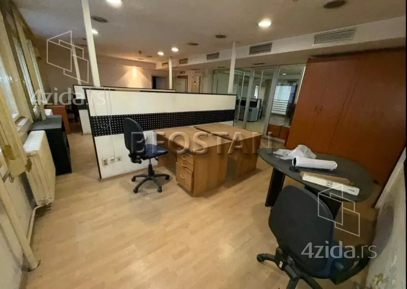 Lokal | 4zida