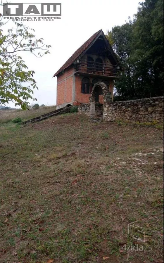 Plac | 4zida