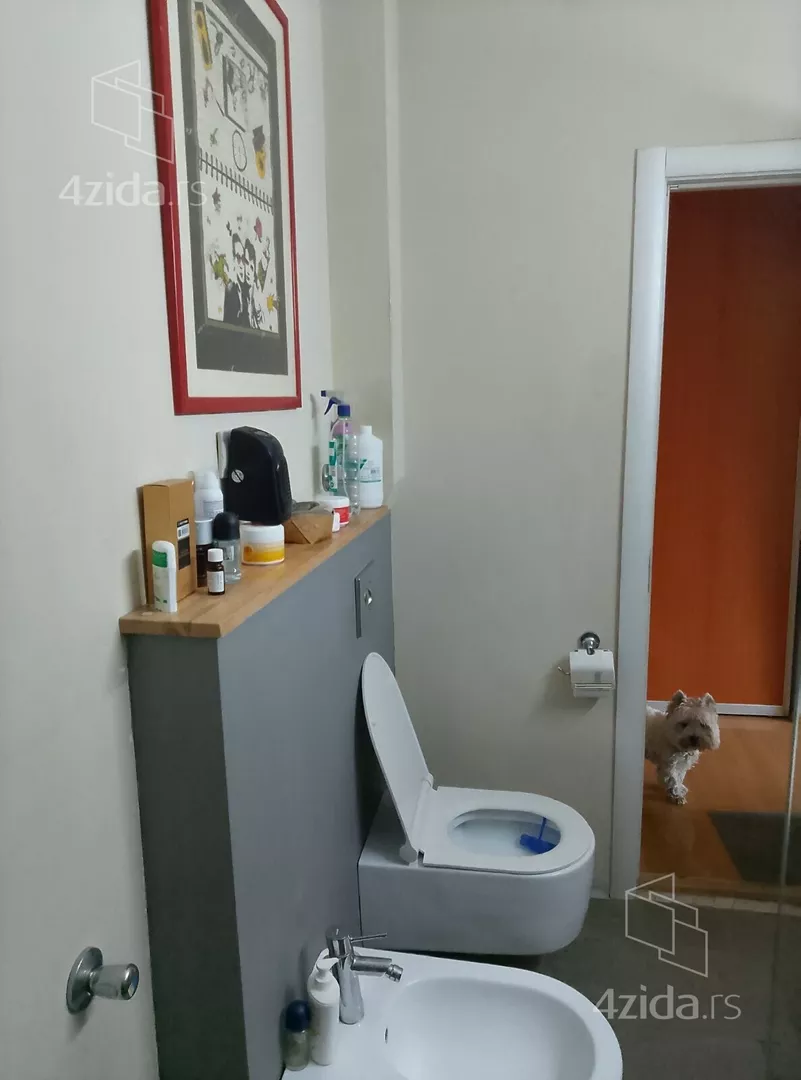 Četvoroiposoban stan | 4zida