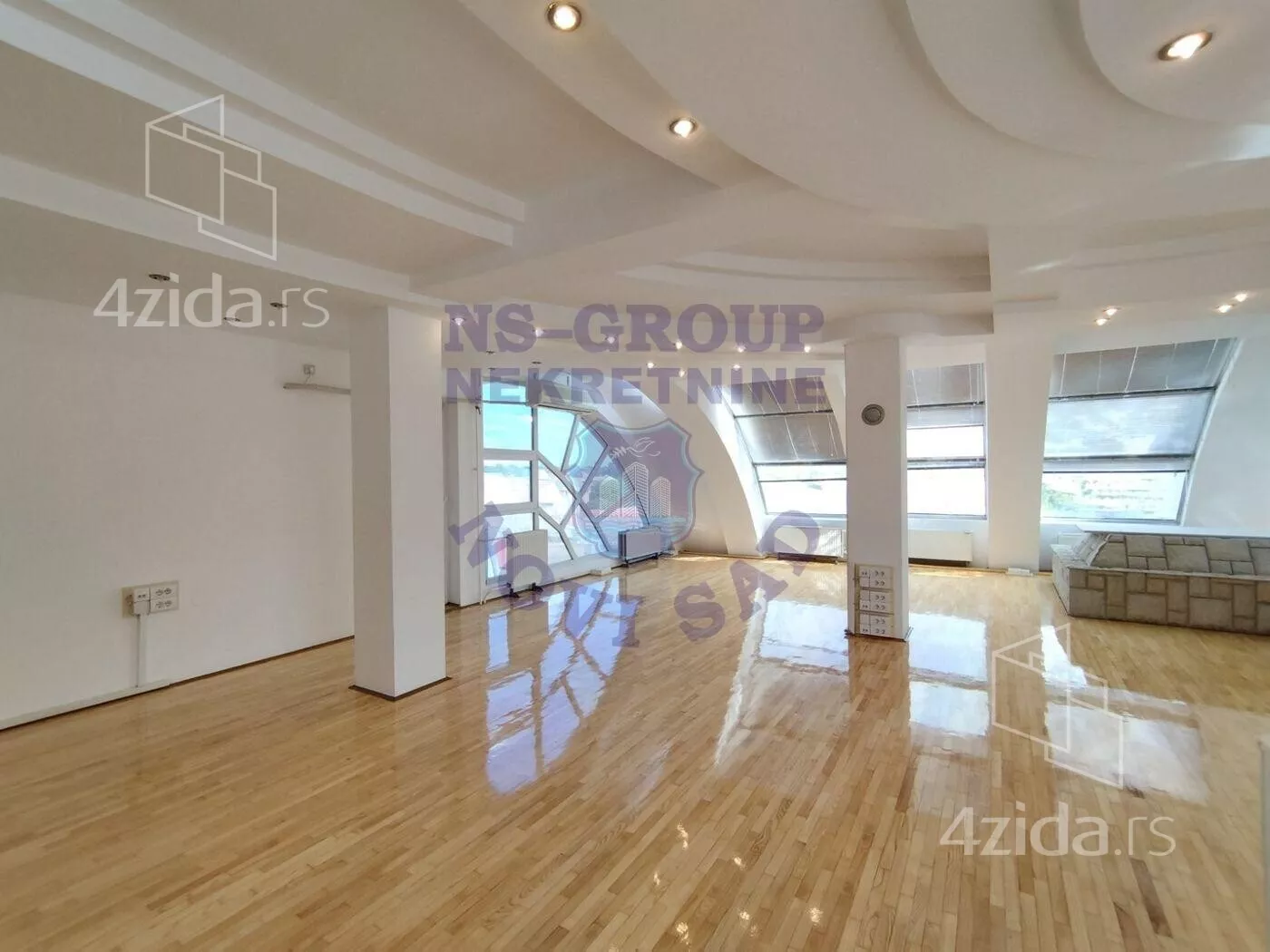 Šestosoban stan | 4zida