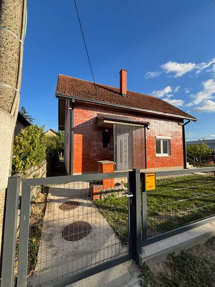 Jadranska 11 | 4zida.rs