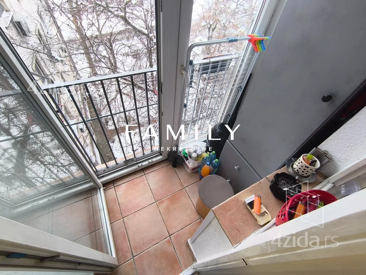 Dvoiposoban stan | 4zida