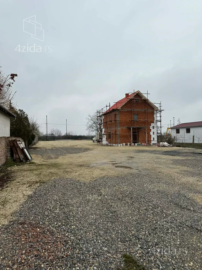 Građevinsko zemljište | 4zida