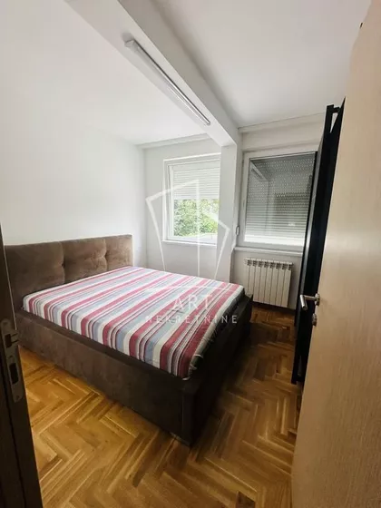 Luneta Milovanovića | 4zida.rs