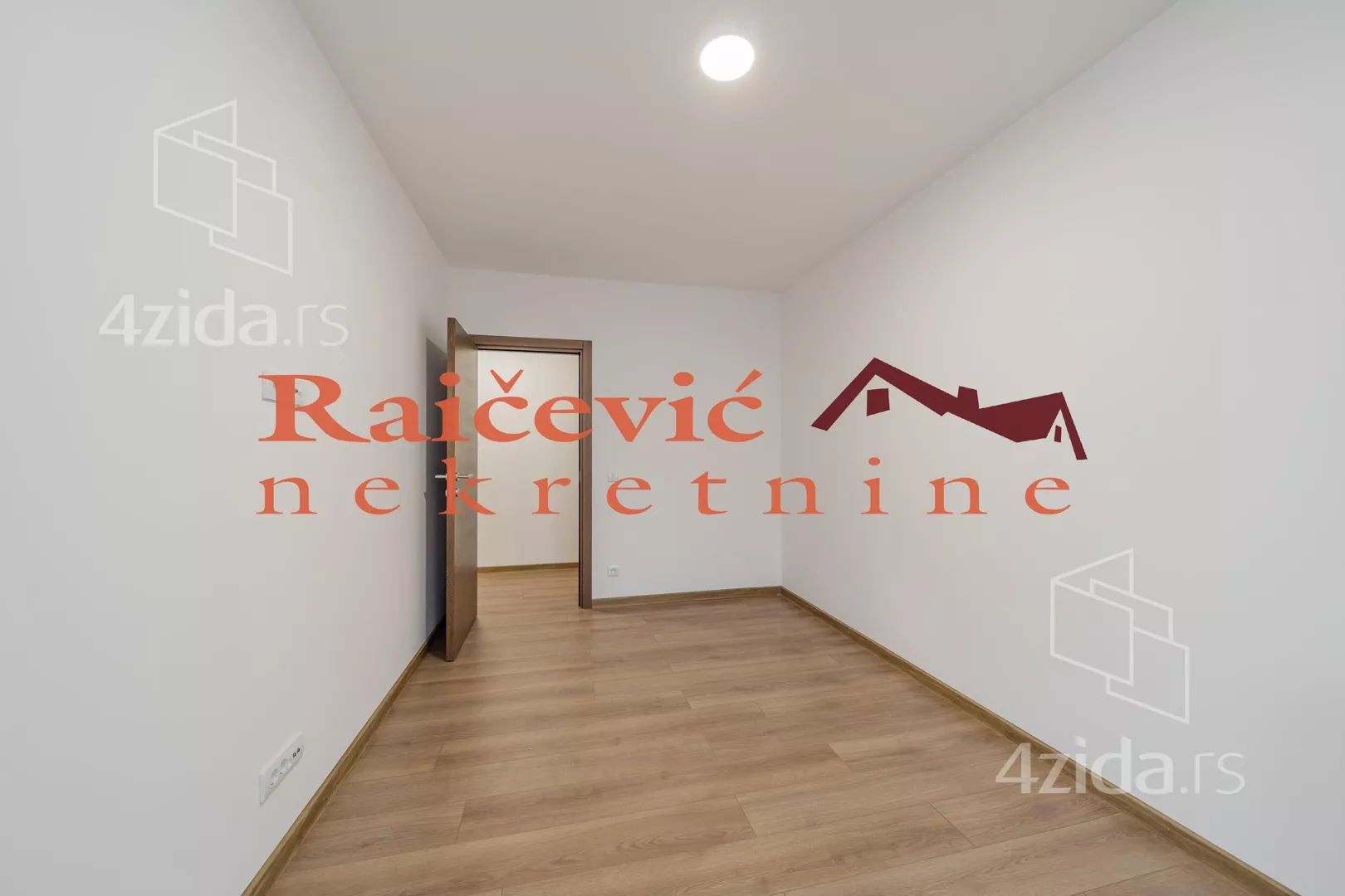 Petosoban stan | 4zida