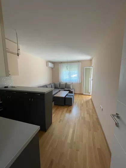 Studenička 2B | 4zida.rs