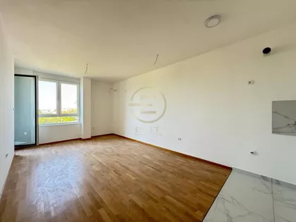 Bulevar Patrijarha Pavla (Somborski Bulevar) | 4zida.rs
