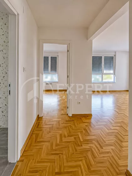 Studenička | 4zida.rs