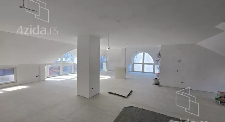 Poslovni prostor | 4zida