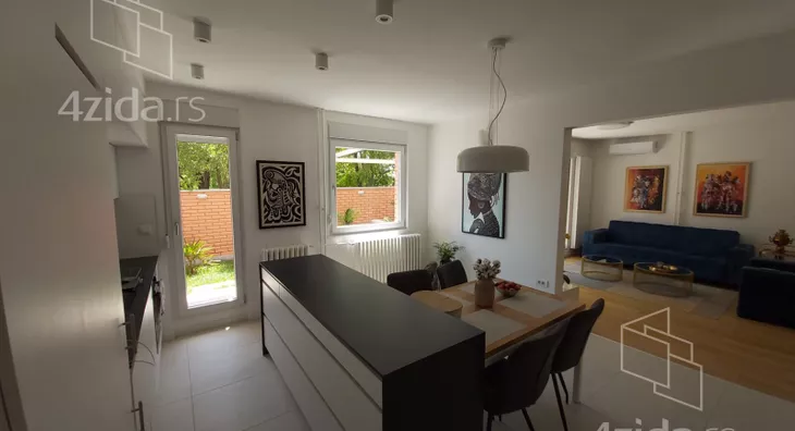 Petosoban stan | 4zida