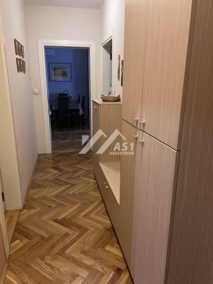 Janka Čmelika | 4zida.rs