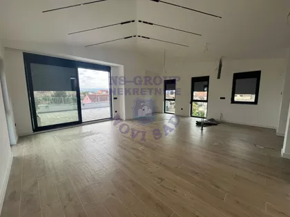 Heroja Pinkija | 4zida.rs