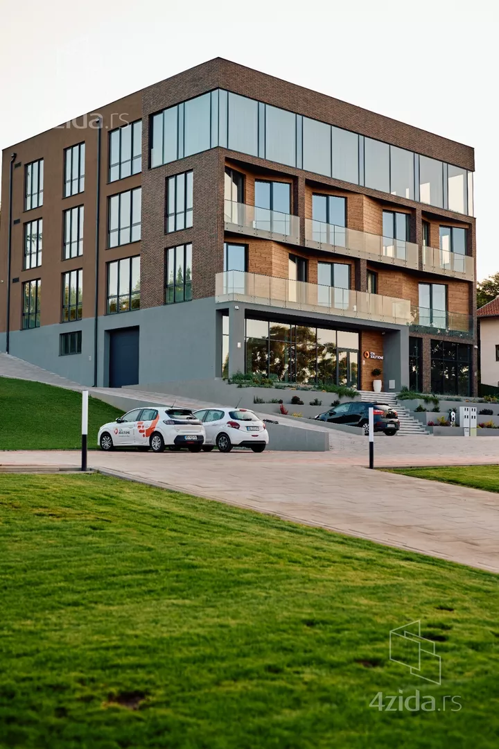 Poslovni prostor | 4zida