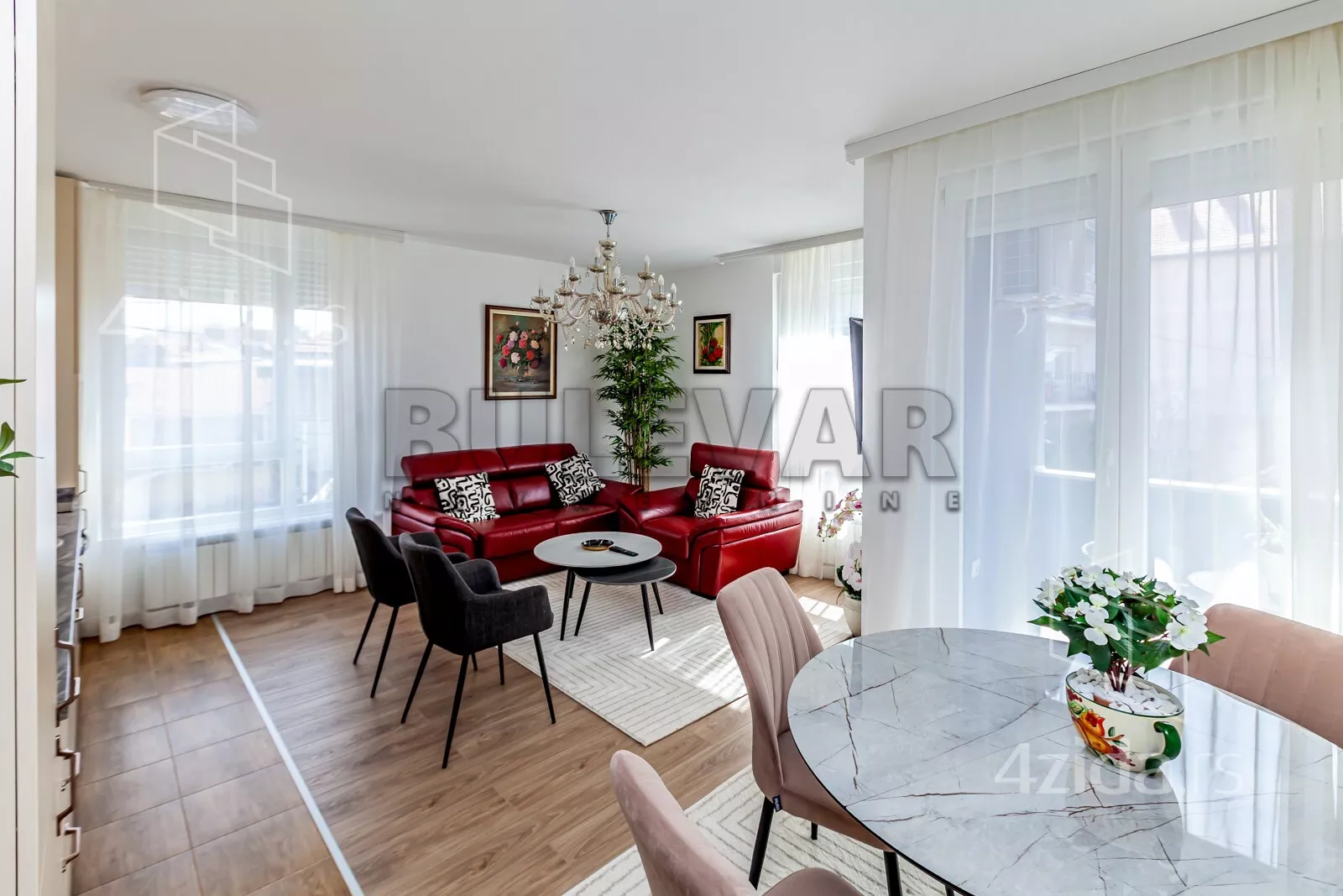 Dvoiposoban stan | 4zida