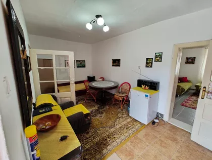 Taraš | 4zida.rs