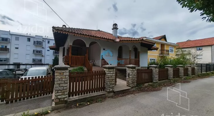 Kuća | 4zida