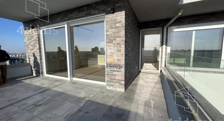 Petosoban stan | 4zida