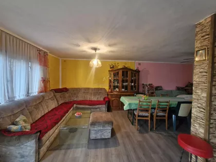 Rasputnica | 4zida.rs