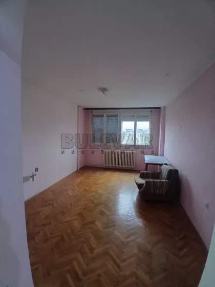 Pariske komune | 4zida.rs
