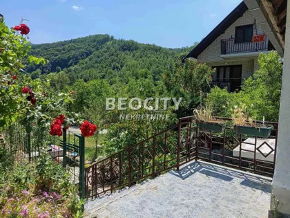 Selo Paleznica | 4zida.rs
