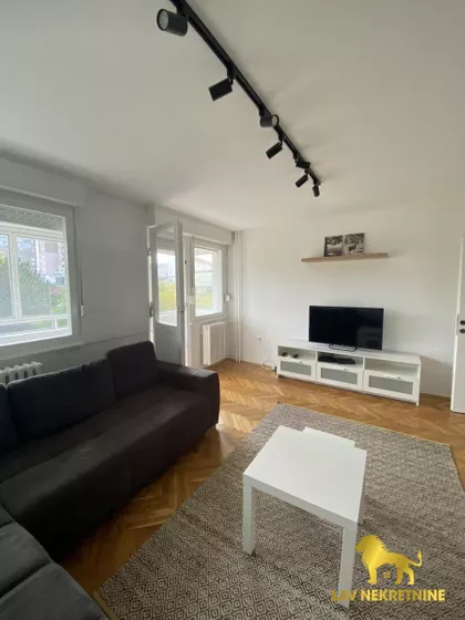 BALZAKOVA | 4zida.rs