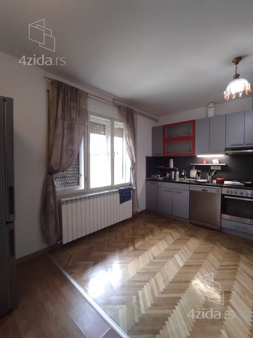 3-etažna kuća | 4zida