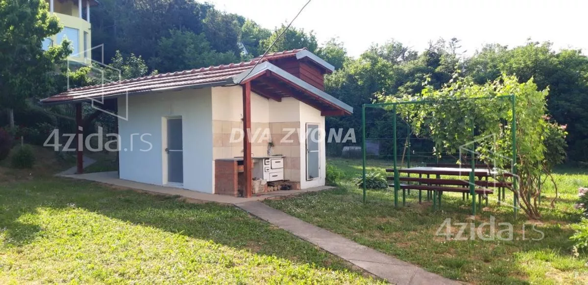 Kuća | 4zida